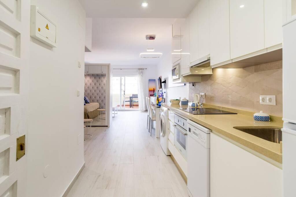 Sol Apartment - C&G Benal Beach Benalmádena Exterior foto
