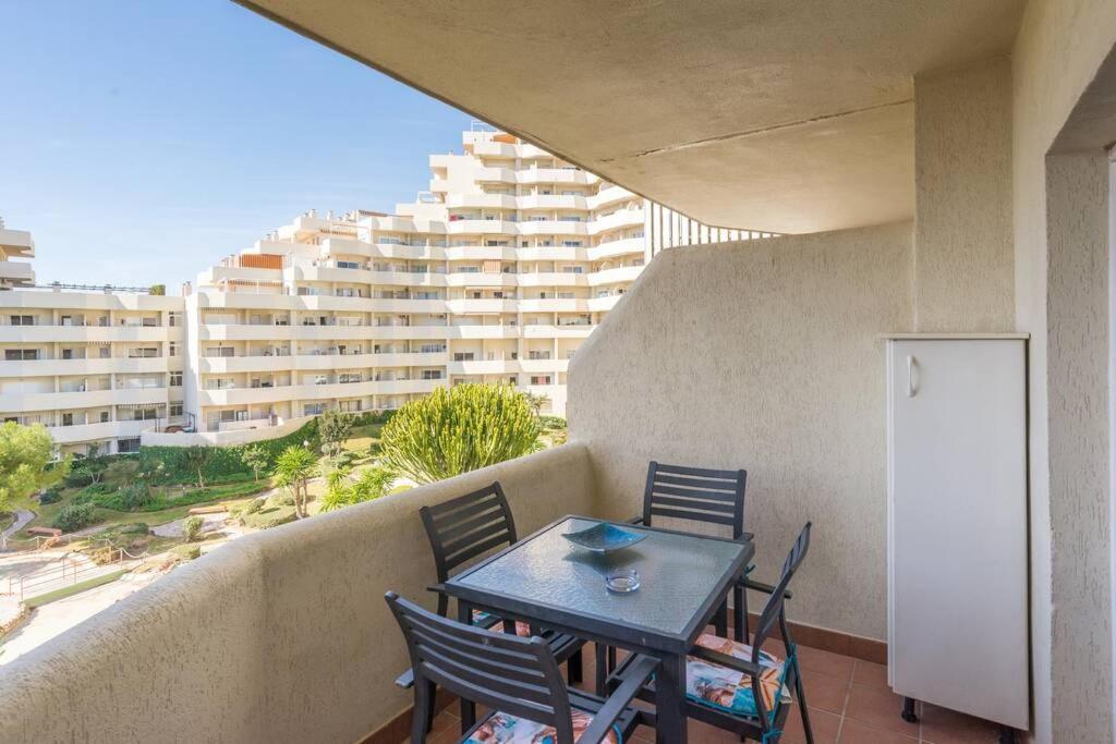 Sol Apartment - C&G Benal Beach Benalmádena Exterior foto